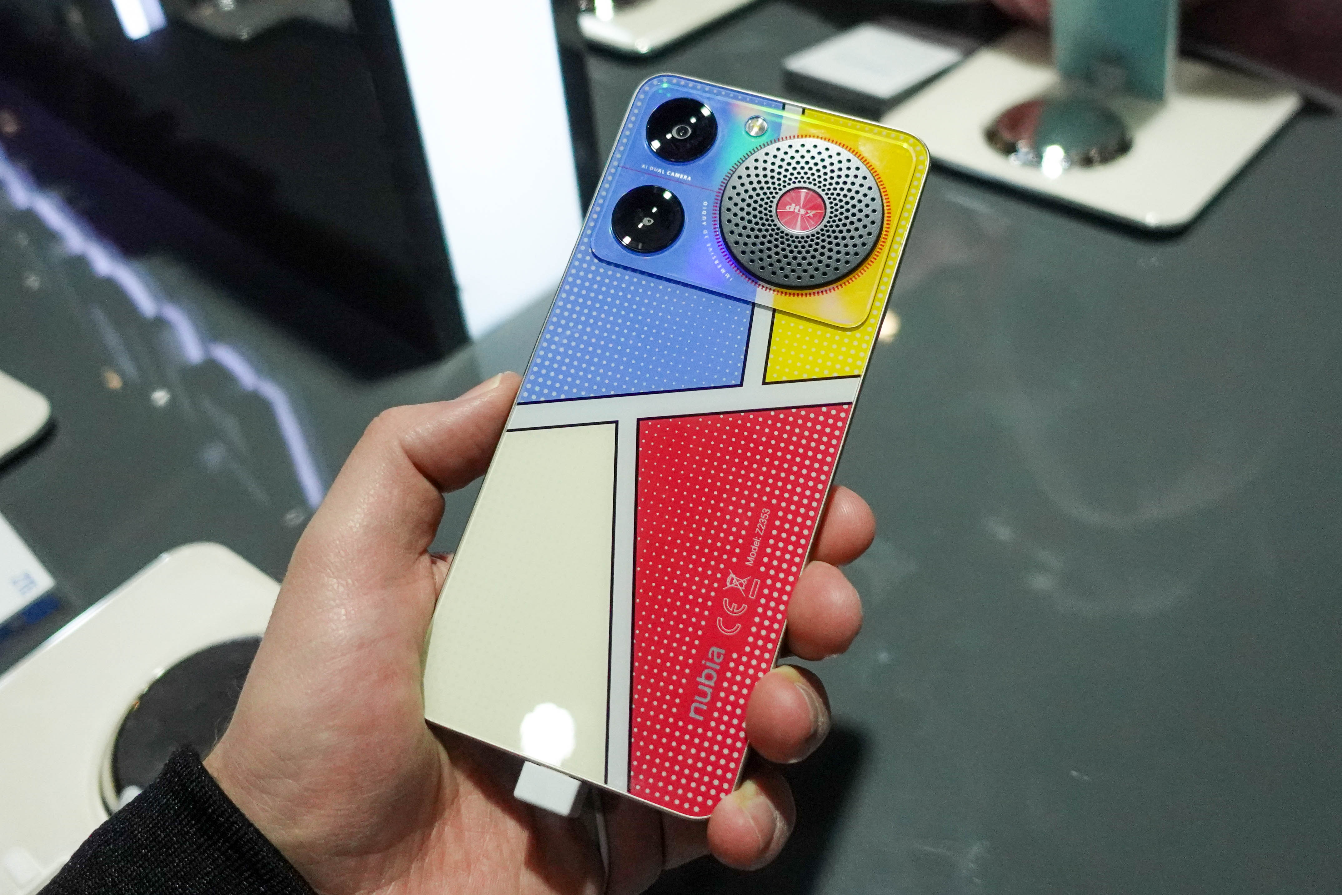 MWC 2024: Is the Nubia Music the world's loudest smartphone? - Galaxus