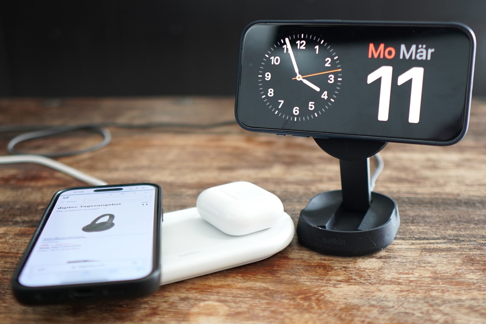 iOS 17 Standby-Modus: iPhone wird im Querformat zum Wecker - Galaxus