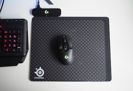 It also works with another mouse mat.