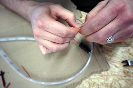 Twisting the cables of the first and last LED strip…