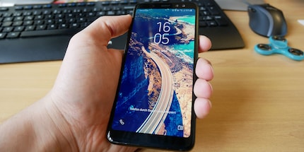 Das Samsung Galaxy A8 liegt gut in der Hand