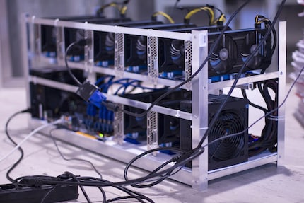 Aufgrund hoher Hardware- und Strom-Kosten lohnt sich das Bitcoin-Mining in der Schweiz nicht mehr.