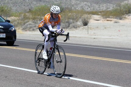She has already crossed America once as a solo rider: Nicole Reist at RAAM 2016.