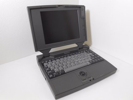 Intel i486 Processor, 4096 KB RAM, Boots to BIOS, No Operating System Included, AC Adapter Included, Battery Included (Battery Not Guaranteed to hold charge)