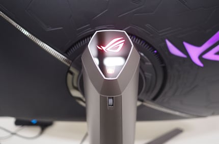 Der Winkel des Asus-Signals lässt sich per Rädchen verstellen.
