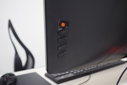 Der Joystick ist praktisch, aber auch etwas überempfindlich.