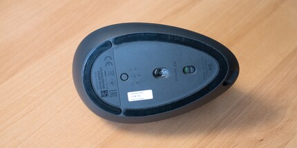 4000 dpi Sensor, Easy-Switch-Button und On/Off-Schalter.