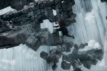 Legolas walks the air