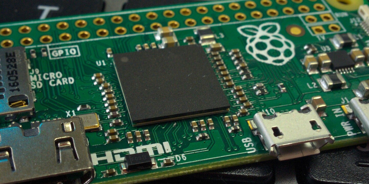 Raspberry-Pi-Bastelstunde: Vom Cocktailroboter bis zum Röhrenradio