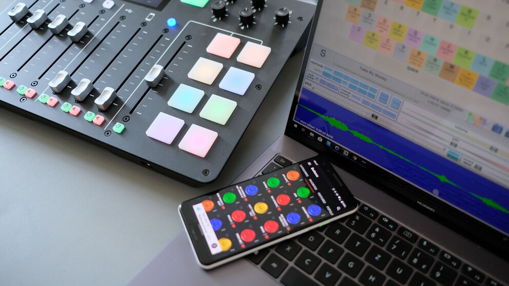 Wenn du mehr als acht Einspieler benutzt, brauchst du ein separates Soundboard.