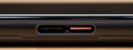 Total verfügt das Asus ROG Phone II über drei USB-C Ports.