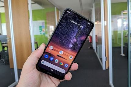 Without the sun, the display is fine.