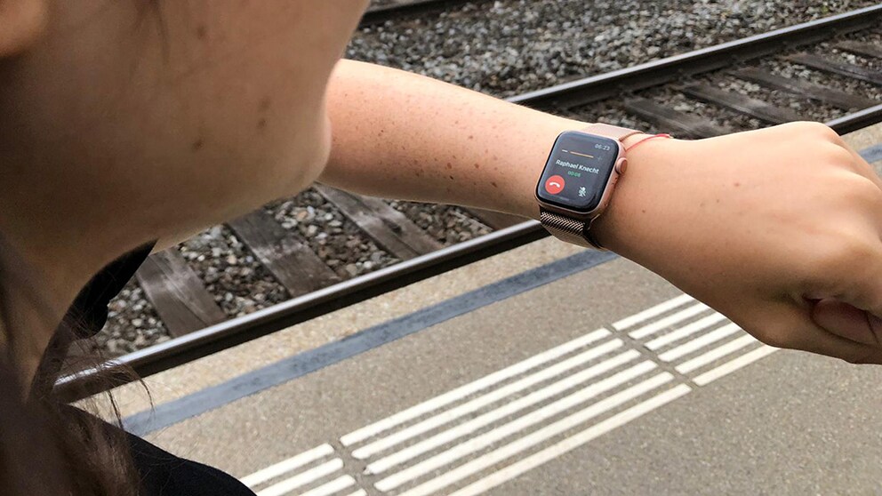 Allzeit bereit: Mit einer Mobilfunk-Armbanduhr verpasst du keinen Anruf mehr.
