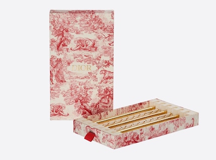 The Dior straws come in an elegant box and are branded. The set contains six straws. Image: Dior