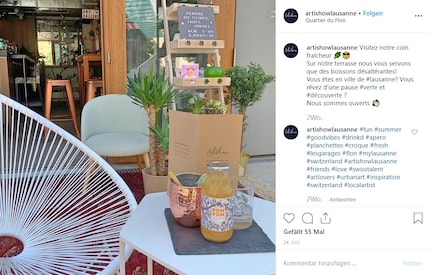 The café bar Artishow uses pasta as a straw. Image from Instagram: User «artishowlausanne»