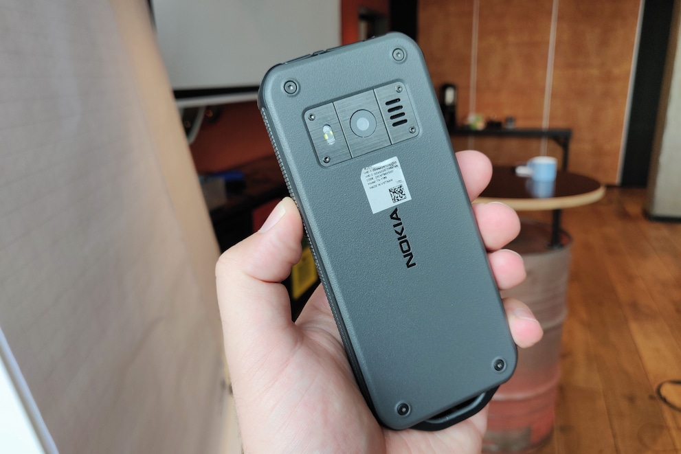 Nokia 800 Tough