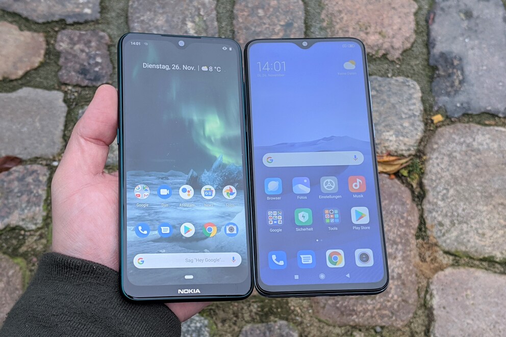 6,3 und 6,53 Zoll mit Notch.