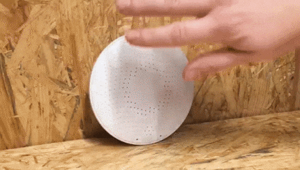 Wave, wave and you'll see the colour of your air quality.