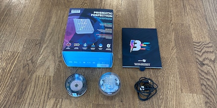 Eine schöne Box mit wenig Inhalt – das passt zum Sphero.