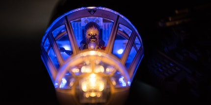 Da braucht sich Chewbacca nicht zu verkriechen: Ein Cockpit, das keine Wünsche offen lässt. Bild: Thomas Kunz