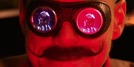 As over-the-top as only Jim Carrey can act, without being cringe-worthy. Mostly.