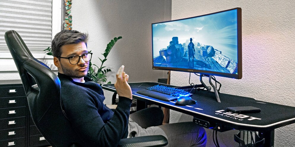 Auch mein Brudi ist traurig, wenn ich den Monitor wieder zurückgebe.