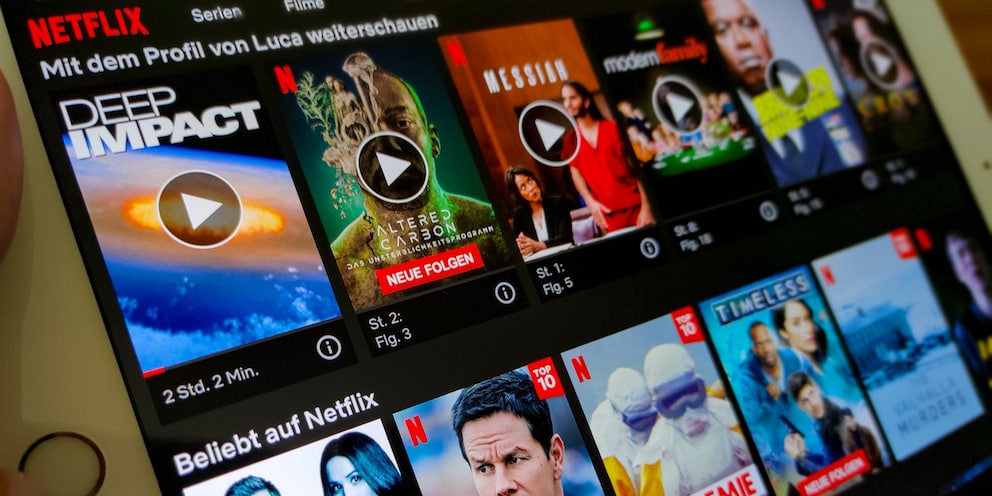 Netflix's library grows rapidly between 2010 and 2012.