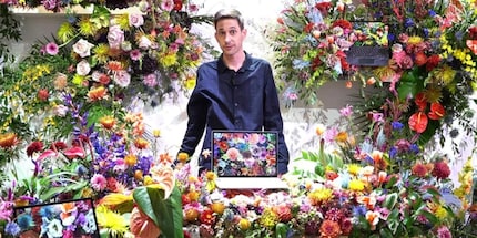 Das Originalbild; Kollege Martin Jud in den Blumen