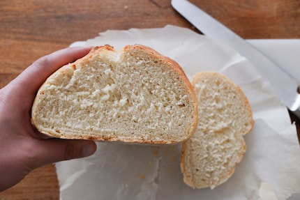 Die Krume ist zu bröcklig.