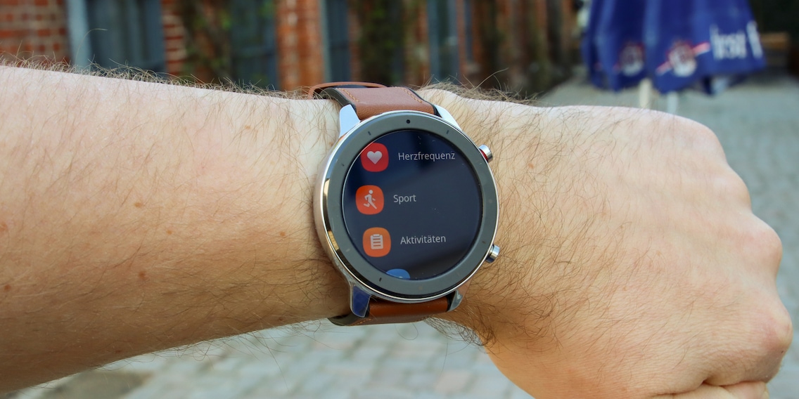 Amazfit GTR im Test Halbe Smartwatch mit langer Akkulaufzeit Galaxus