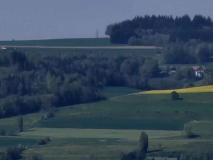 Zoom: 30x, aufgenommen mit dem Samsung Galaxy S20 Ultra, manuell mit Photoshop bearbeitet