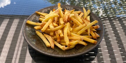 Even the floury fries don't need to hide after frying twice.