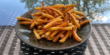 This is more like it: the firm fries after the second frying process.