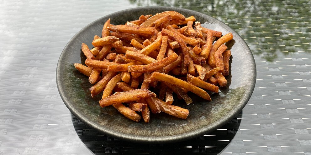 Die Pommes Frites aus festkochenden Kartoffeln gefallen mir optisch sehr gut.