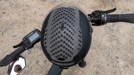 Interessante Optik: Der Bell Annex Shield MIPS aus der Vogelperspektive.