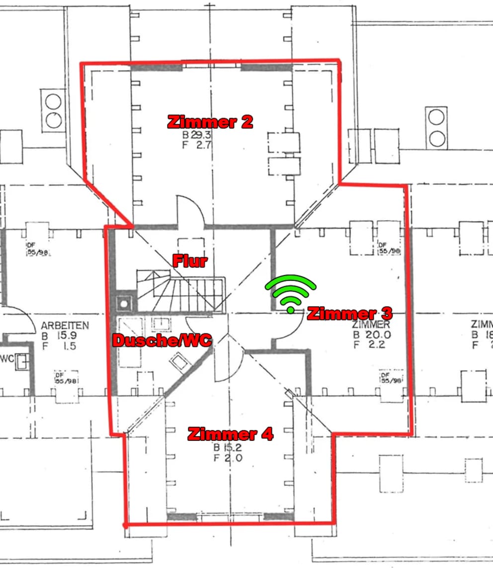 Das zweite Dachgeschoss. Router-Standort: Wi-Fi-Symbol in Grün.