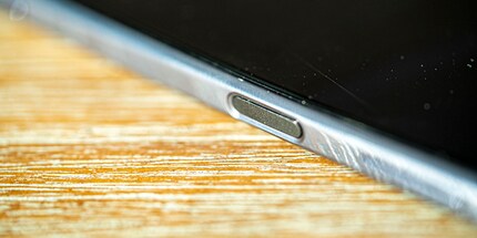 Der Fingerabdrucksensor an der Seite ist nicht verlässlich und könnte ganz abgeschafft werden