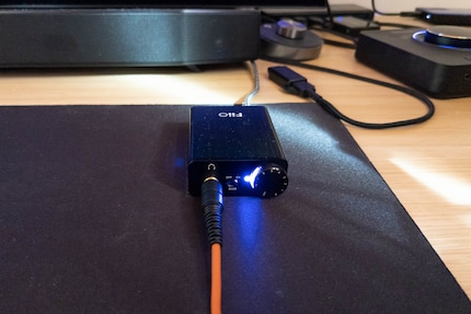 Der Fiio E10k ist ein günstiger und zuverlässiger DAC-Amp.
