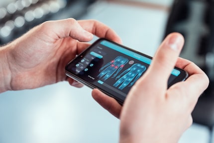 Auch der EMS-Anzug von Fortis wird über eine App gesteuert.
