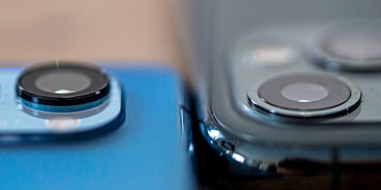 On the left, the Oppo Reno 4 Pro. On the right, the iPhone 11 Pro Max.