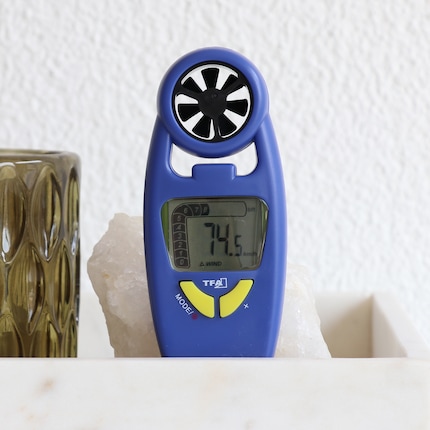 Maximum air flow speed on the Airwrap: 74.5 km/h