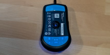 Thanks to the Teflon feet, the Burst Pro glides as if by itself.