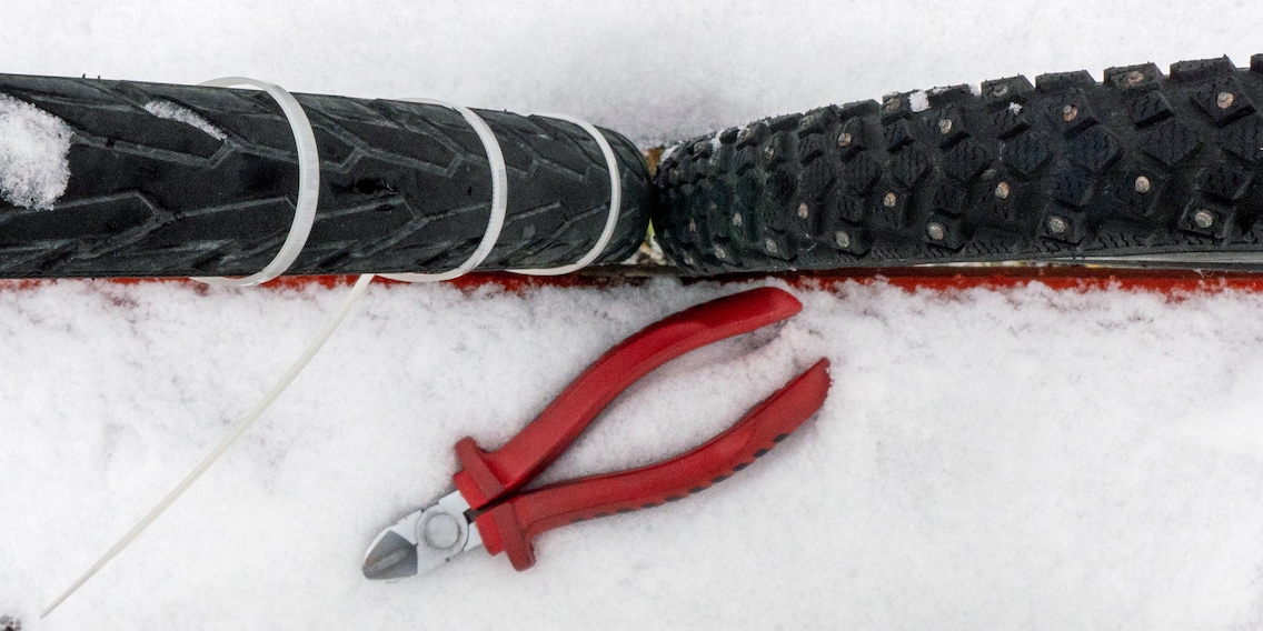 Mit Kabelbindern durch den Schnee