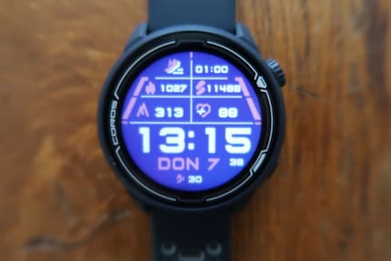 Use the dial to scroll through the menu. You can see it here on the right.