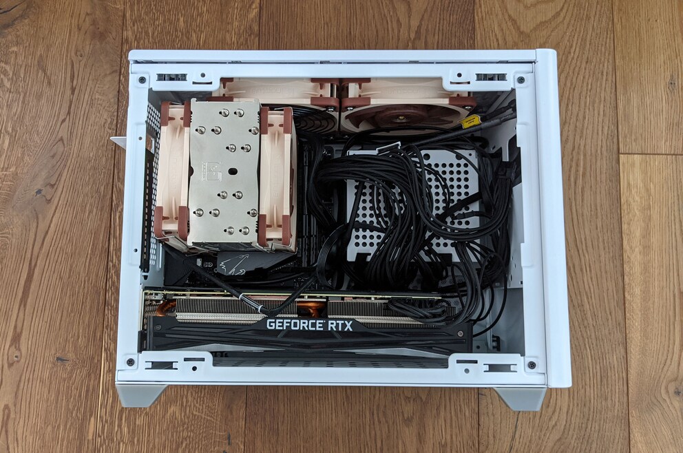 Sieht chaotisch aus, aber der Airflow ist gut.