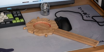 Brio ist King. Auch beim Vermessen des Maus-Sensors.