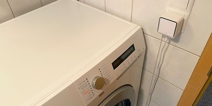 Der Wassersensor erkennt, sobald sich irgendwo Wasser bildet, wo es nicht hingehört. Bildquelle: matthias-petrat.com