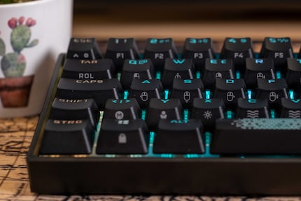 Beinahe alle Keycaps sind auch vorne bedruckt.