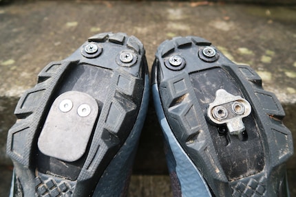 Metallplättchen statt Cleat.
