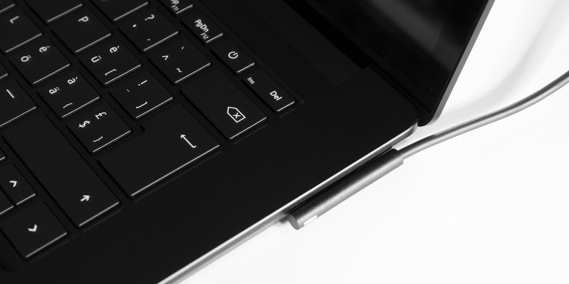 Surface laptop 2 sales cases